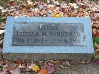 Ridge Park Cemetery in Marshall, Missouri 	