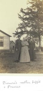 Cornelia Vardiman with three daughters